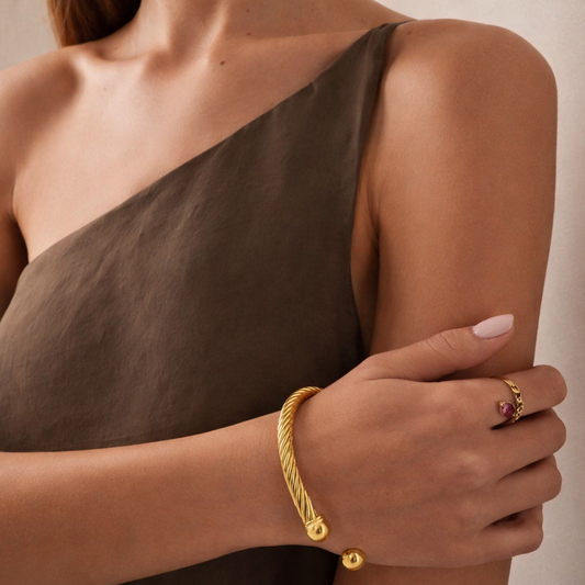 Golden Heir Bangle