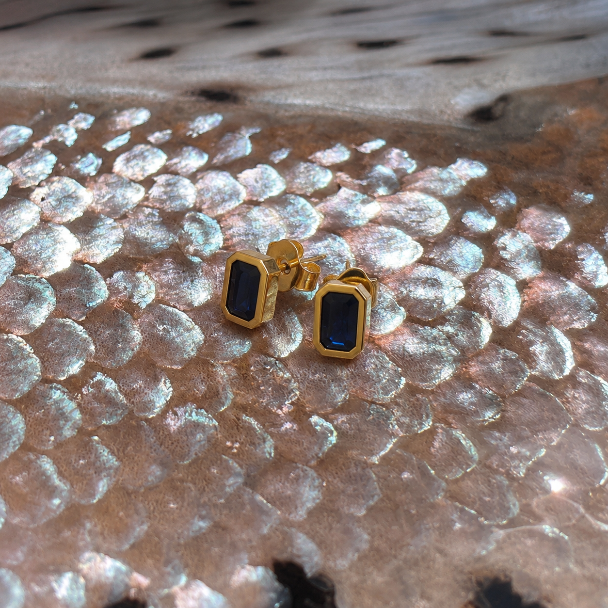 Nova Studs