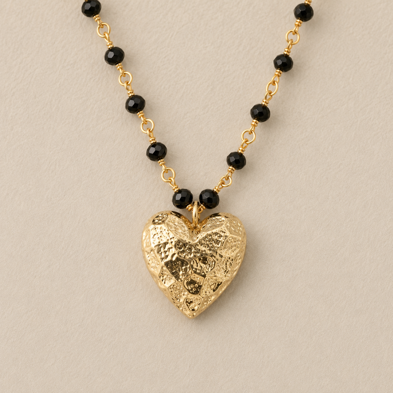 Alma Necklace