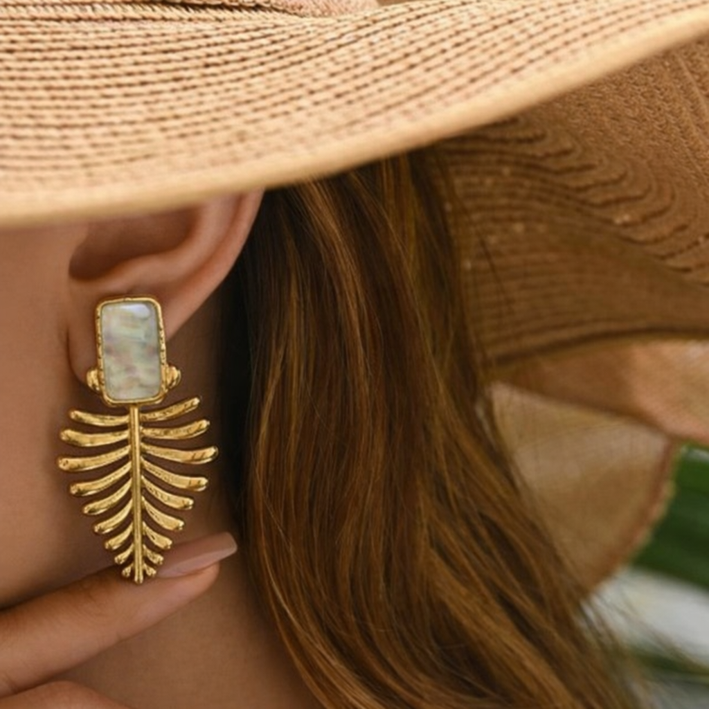 Isla Pearl Earrings
